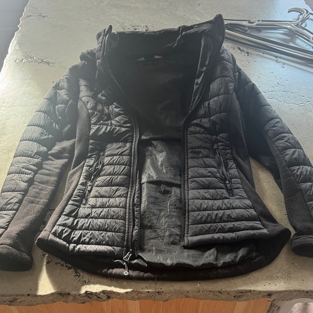 Mondetta Women's Black Quilted Puffer Jacket